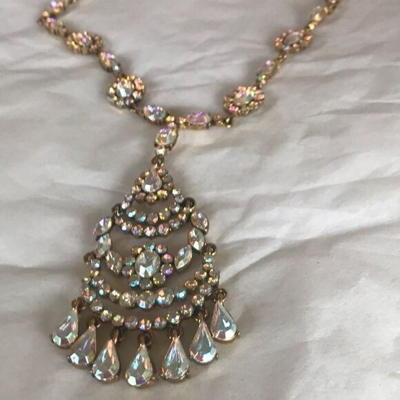 Beautiful Crystal Pendant Necklace!!! - Picture 2 of 8